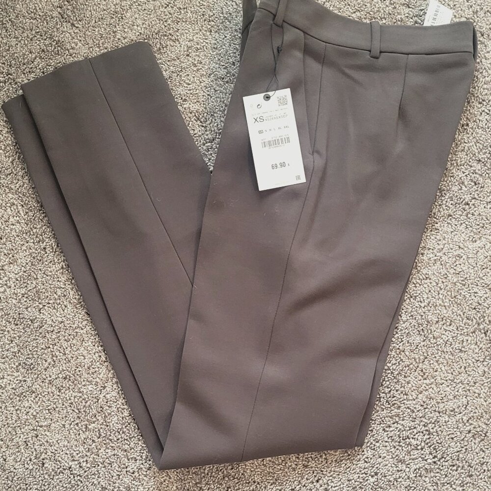 ZARA straight fit olive/grey pant. NEW with Tags. XS (Runs big Fits like Small)